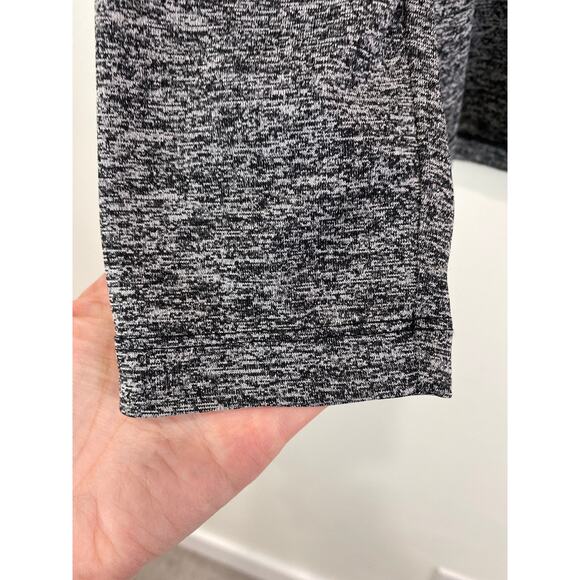 Under Armour Loose Fit Heatgear Quarter Zip Womens Size L Gray Gorpcore Running - Picture 5 of 9